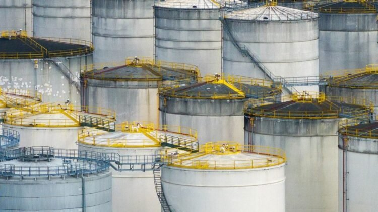 Oil at $200 a Barrel – How Fuel, Food, and Flights Could Skyrocket